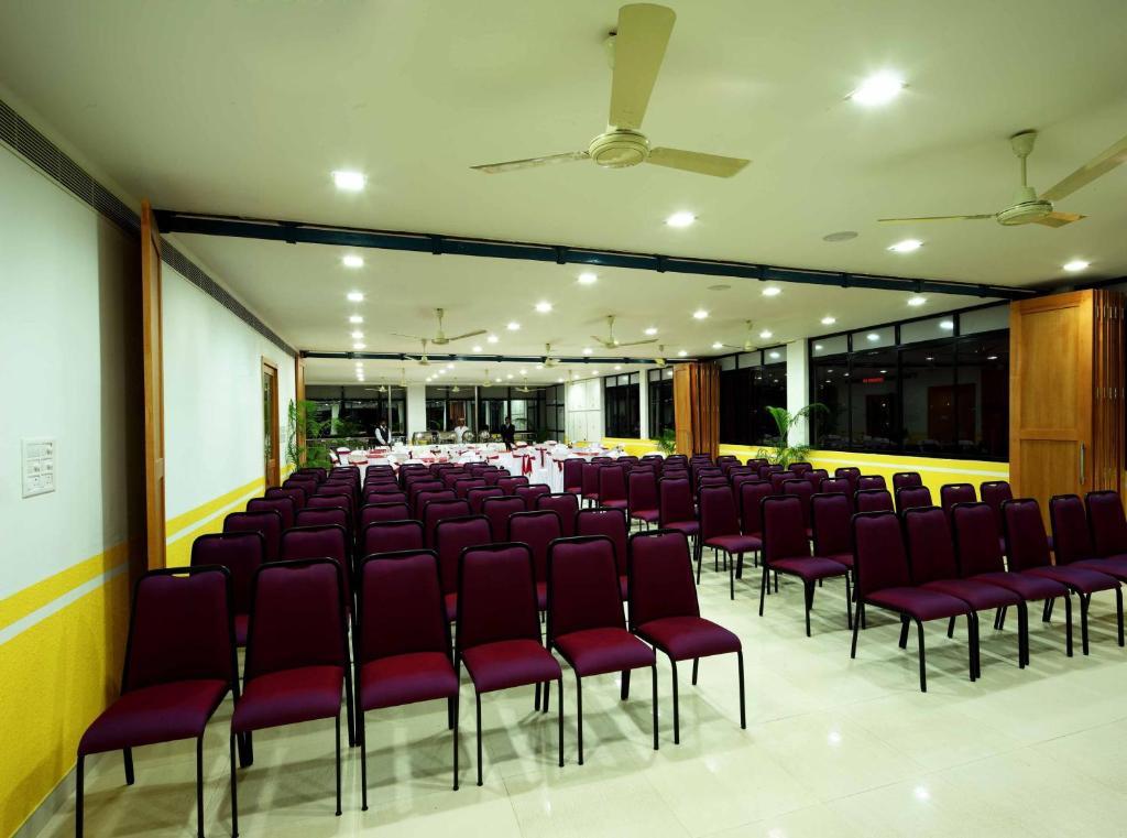 Hotel Green Dreams Kochi Bagian luar foto