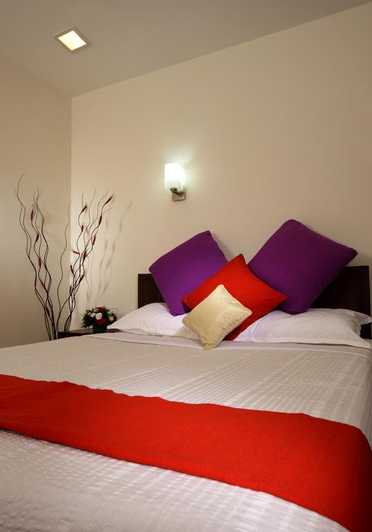 Hotel Green Dreams Kochi Bagian luar foto