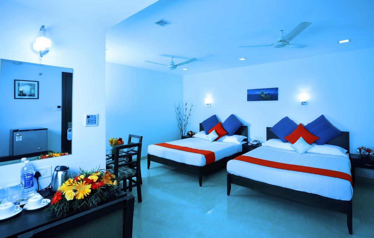 Hotel Green Dreams Kochi Bagian luar foto