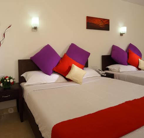 Hotel Green Dreams Kochi Bagian luar foto
